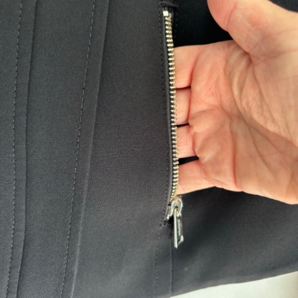 Babaton Aritzia black crop moto asymmetrical zip up blazer jacket size 0 - Picture 6 of 16